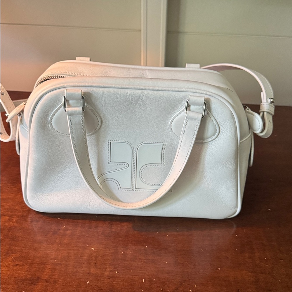 Courreges White Leather Reedition bowling Handbag